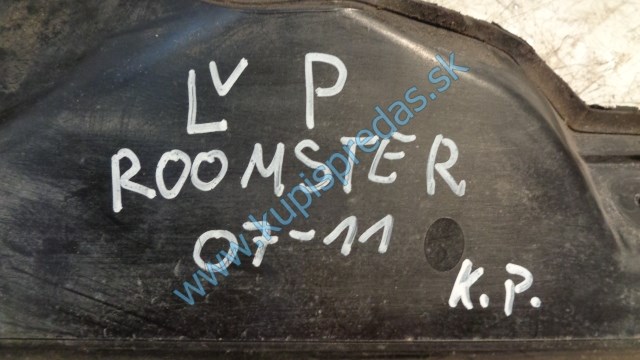 ľavý predný kryt blatníka na škodu roomster, 5J0821111
